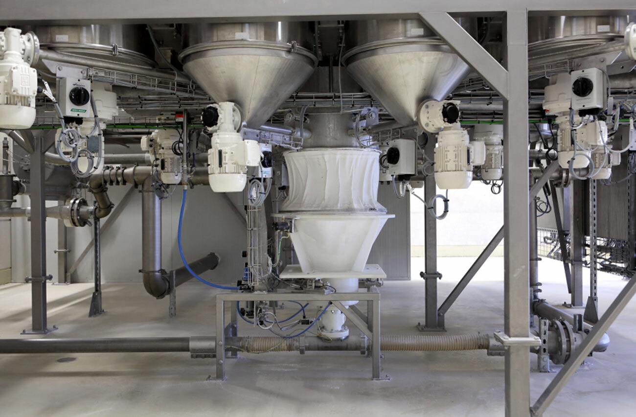 Dosing of minor ingredients